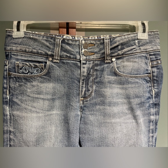 Paige Premium Denim Hidden Hills Reconstructed Embroidered Jeans Size 28 - Picture 3 of 10